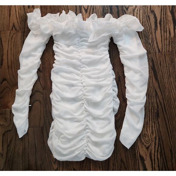 Elegant White  Mini Dress Size S NWOT - Picture 4 of 7